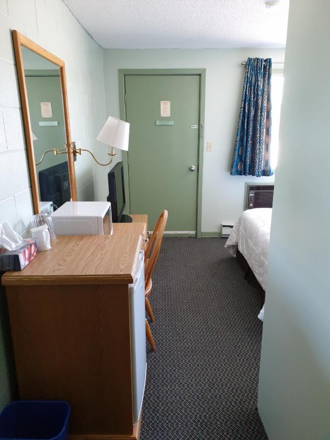 Chimo Motel Cochrane Exterior foto